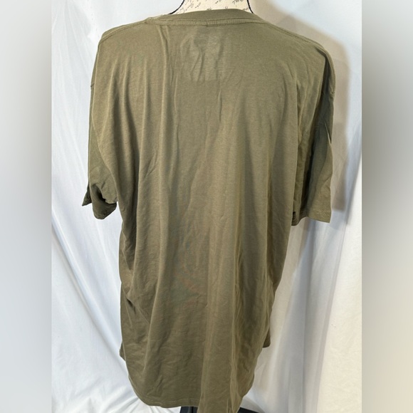 NWOT Disney’s Scrooge McDuck unisex t-shirt size XL (color difference) - Picture 5 of 7